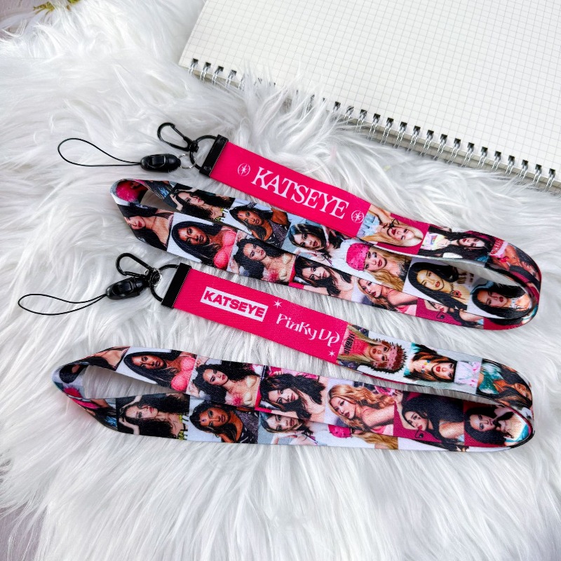 KATSEYE Anime Perifere telefoo - Anime Merchandise Bag recensie en prijs