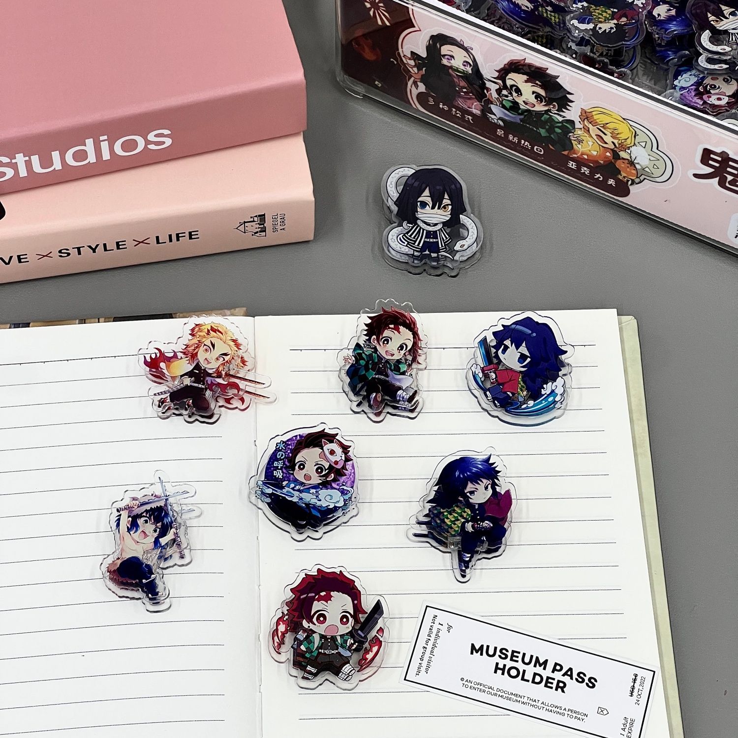 Volledige doos met Demon Slaye - Anime Merchandise Demon Slayer recensie en prijs